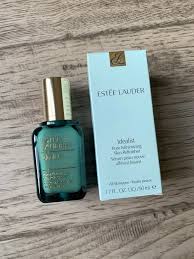 Estée Lauder Idealist Pore Minimizing Skin Refinisher Serum – Smooth, Even & Radiant Skin