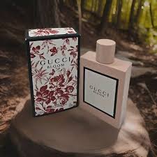 Gucci Bloom Eau de Parfum Spray for Women 3.3 oz / 100ml – Floral Luxury Fragrance